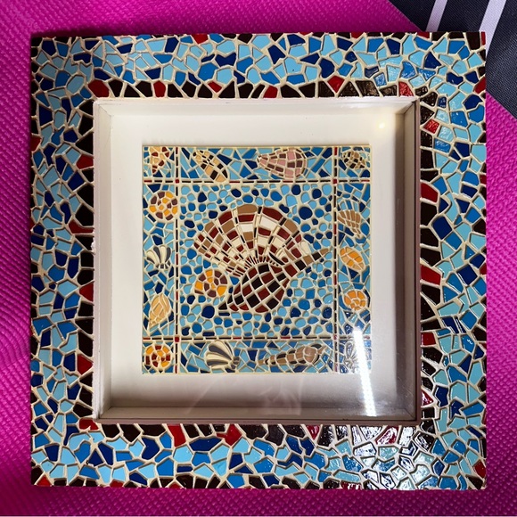 SALE!!! Mosaic shells shadow box picture.      2 - Picture 4 of 7